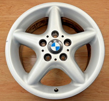 Load image into Gallery viewer, BMW Z3 E36 Style 18 Light Alloy Wheel Rim 36111094106 7JX16 ET:46 (2)