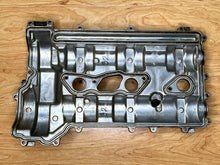 Load image into Gallery viewer, Porsche 991 Cylinder Head Cover 3.4 Bank 2 Cylinders 4-6 9a110523204 + Sensor 99760610603