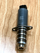 Load image into Gallery viewer, Porsche 911 Engine Variable Valve Timing (VVT) Solenoid 9A110530404