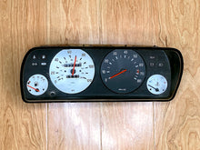 Load image into Gallery viewer, BMW E21 Gauge Cluster E216211