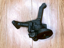 Load image into Gallery viewer, BMW E30 Engine Oil Pump 12730829 1273085.2